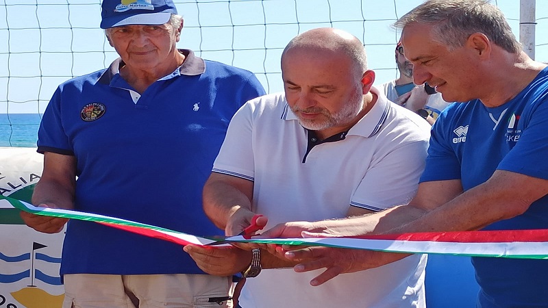 INAUGURATA LA BEACH HOCKEY ARENA 3X3: SARA’ APERTA FINO AL 15 SETTEMBRE 2022
